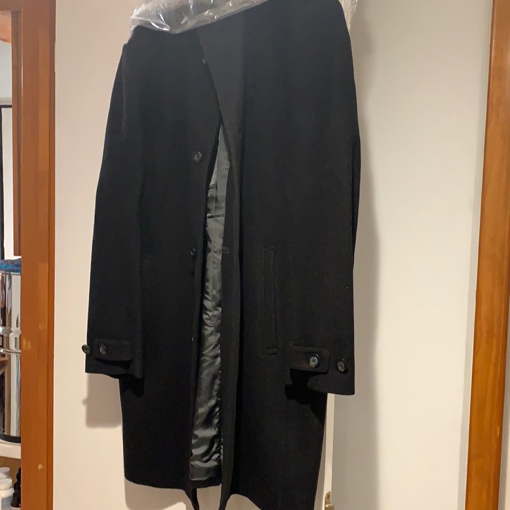 Calvin Klein Men’s 3/4 length coat.